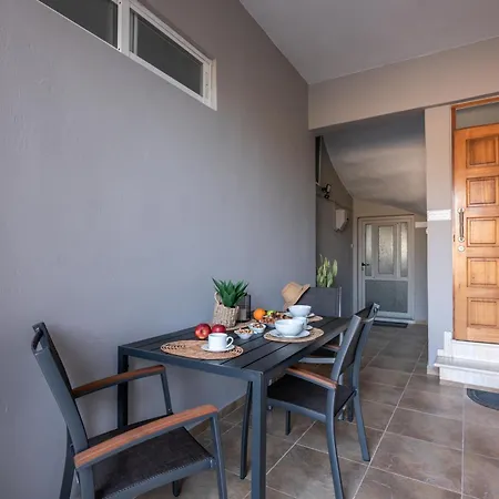 Appartement Kalliopi's Maisonette *